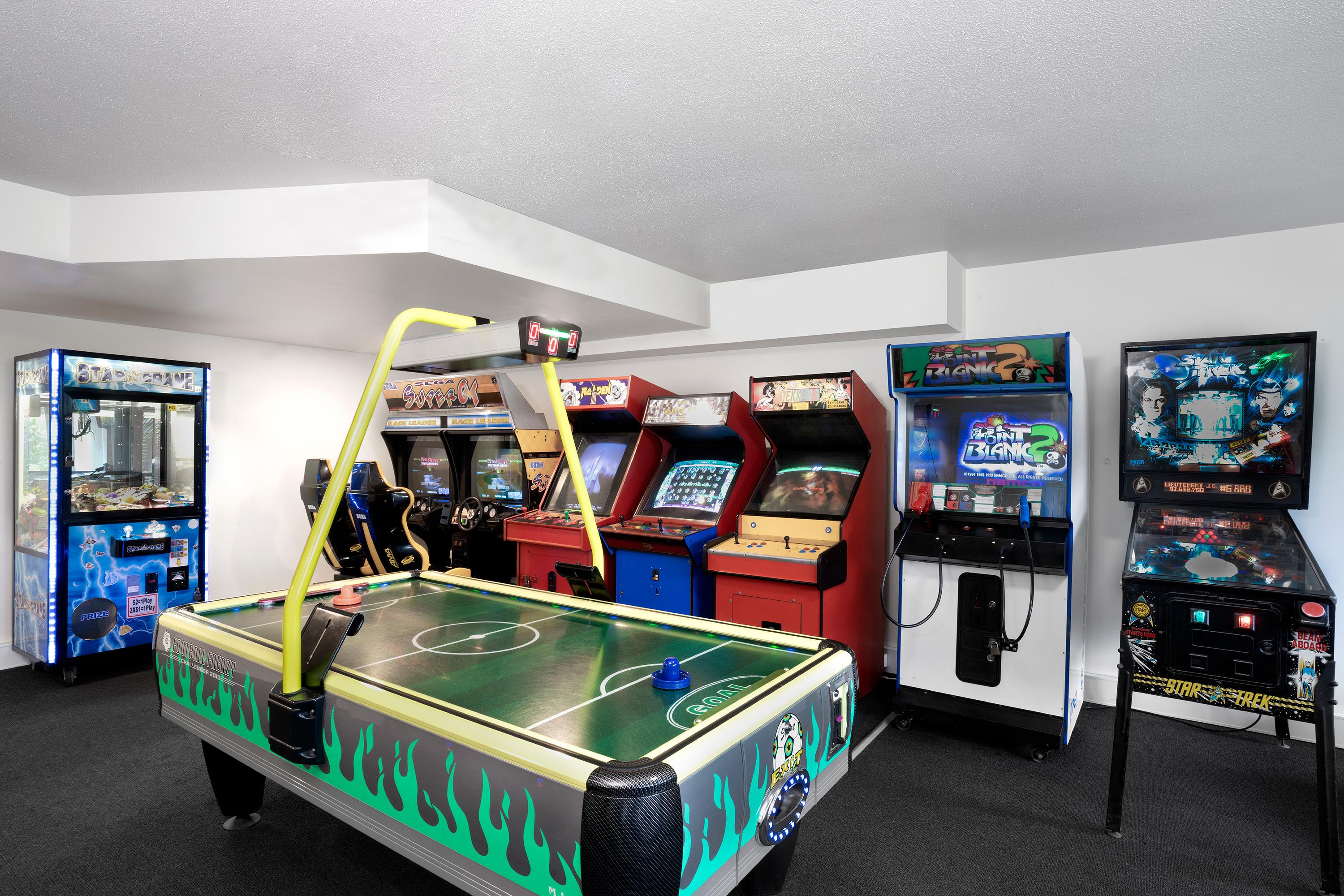 帕帕斯努萨度假村及别墅 外观 照片 A typical air hockey table